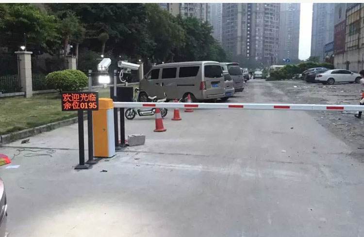 車牌識別系統的硬件都有哪些